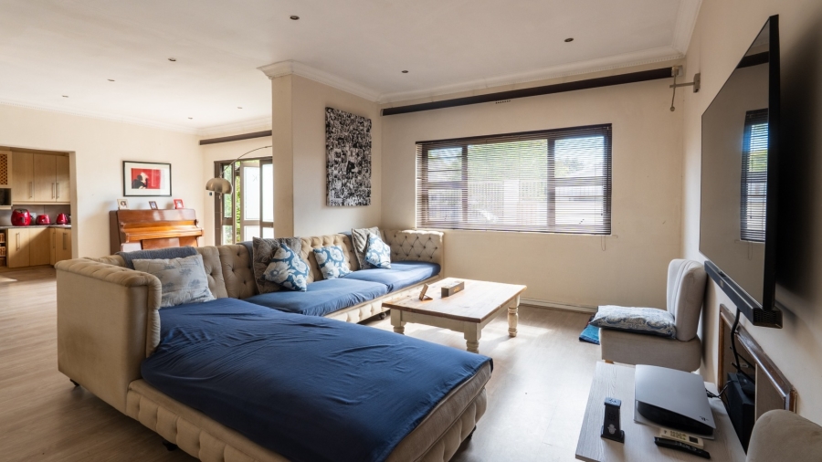 4 Bedroom Property for Sale in De Zoete Inval Western Cape